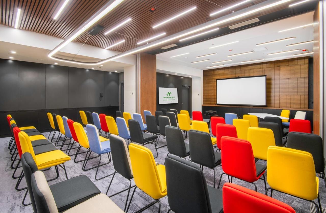 Holiday Inn Yerevan - Republic Square By Ihg Bagian luar foto